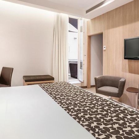 Catalonia Plaza Mayor Madrid Room photo