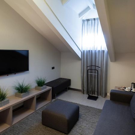 Catalonia Plaza Mayor Madrid Room photo